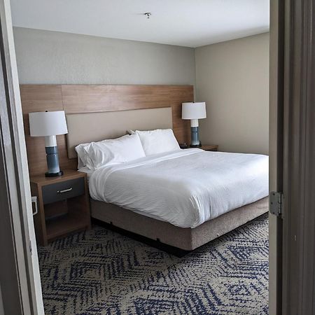 แคนเดิ้ลวูด สวีท อาเบอร์ดีน-เอดจ์วูด-เบลแอร์ Hotel ริเวอร์ไซด์ ภายนอก รูปภาพ